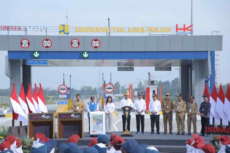 Bupati Asahan Dampingi Presiden Jokowi Resmikan Tol Tebing Tinggi-Indrapura-Limapuluh-Kisaran Bupati Asahan Dampingi Presiden Jokowi Resmikan Tol Tebing Tinggi-Indrapura-Limapuluh-Kisaran