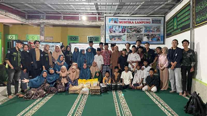 Salurkan Makanan Berbuka dari Yayasan Alfian Husin, ini Kata Mahasiswa IIB Darmajaya Salurkan Makanan Berbuka dari Yayasan Alfian Husin, ini Kata Mahasiswa IIB Darmajaya