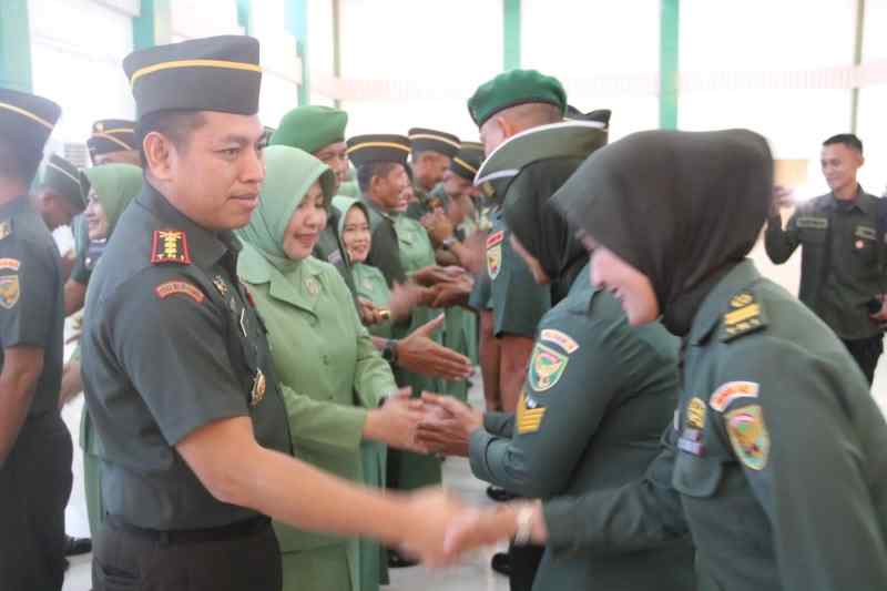 Dandim 0410/KBL Tan Kurniawan Resmi Menyandang Pangkat Kolonel Dandim 0410/KBL Tan Kurniawan Resmi Menyandang Pangkat Kolonel