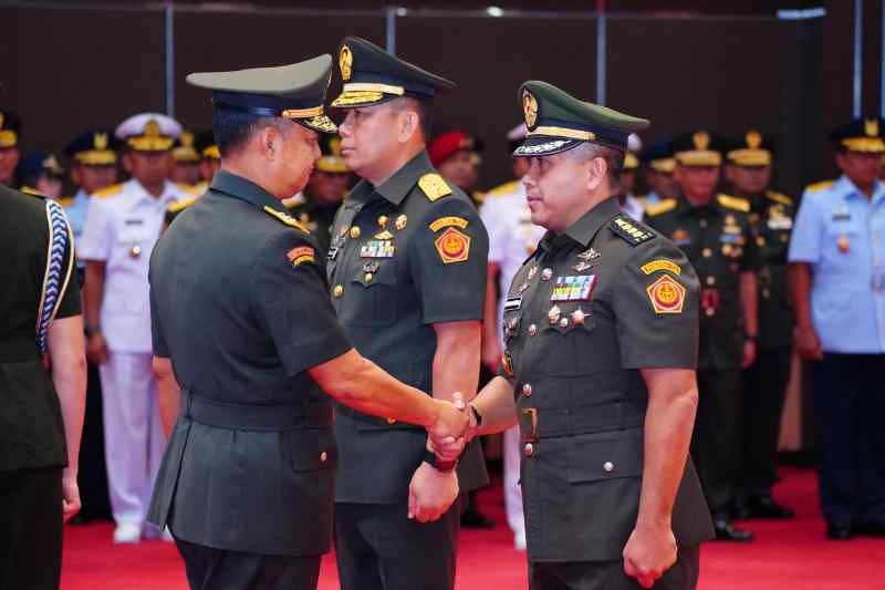 Danrem 071 Wijayakusuma Terima Jabatan Baru Danrem 071 Wijayakusuma Terima Jabatan Baru