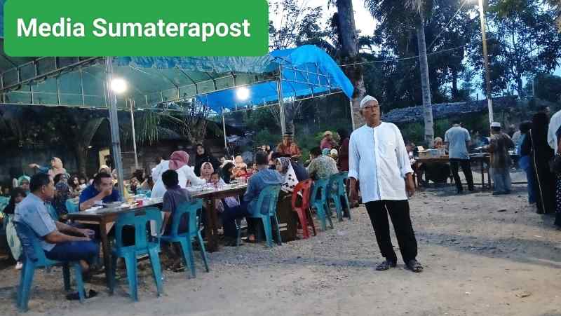 Pimpinan Partai Persatuan Pembangunan Mengadakan Buka Bersama Pimpinan Partai Persatuan Pembangunan Mengadakan Buka Bersama