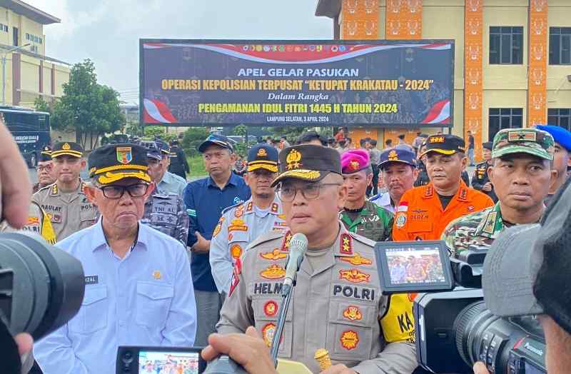 Pimpin Apel Gelar Pasukan Operasi Ketupat Krakatau 2024, Kapolda Ajak Masyarakat Mudik Lebih Awal Pimpin Apel Gelar Pasukan Operasi Ketupat Krakatau 2024, Kapolda Ajak Masyarakat Mudik Lebih Awal