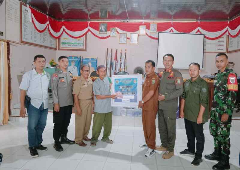 Pemdes Bernung Salurkan BLT DD Bulan Tahap 1 Tahun 2024 Kepada 10 KPM Pemdes Bernung Salurkan BLT DD Bulan Tahap 1 Tahun 2024 Kepada 10 KPM