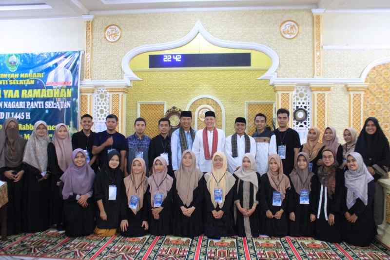 Agen Pasaman Madani, Bupati Pasaman Tutup Gema Ramadhan Panti Selatan Agen Pasaman Madani, Bupati Pasaman Tutup Gema Ramadhan Panti Selatan