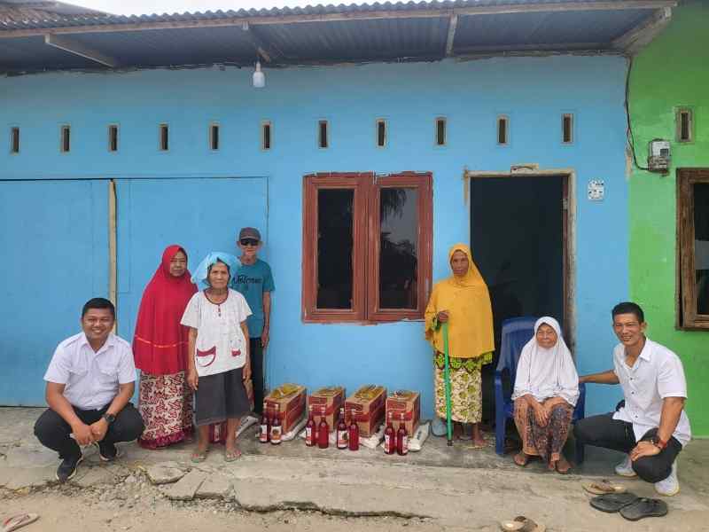 Kepedulian Polres Sergai, Alumni Angkatan 47 Bantu Lansia di Tengah Kondisi Ekonomi Sulit Kepedulian Polres Sergai, Alumni Angkatan 47 Bantu Lansia di Tengah Kondisi Ekonomi Sulit