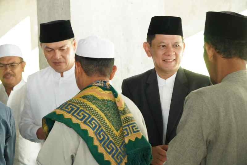 Sholat Ied Di Masjid Baitus Shobur, M. Firsada Ajak Idul Fitri Jadikan Momentum Bersihkan Hati Sholat Ied Di Masjid Baitus Shobur, M. Firsada Ajak Idul Fitri Jadikan Momentum Bersihkan Hati