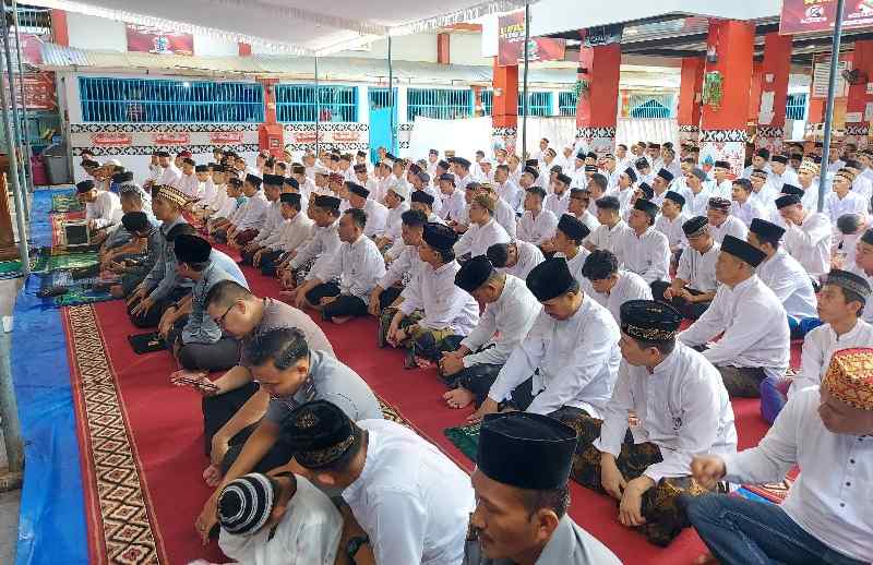 140 WBP Terima Remisi & 9 Mendapatkan Program Bebas Bersayarat, Di Rutan Kotaagung Kelas IIB 140 WBP Terima Remisi & 9 Mendapatkan Program Bebas Bersayarat, Di Rutan Kotaagung Kelas IIB