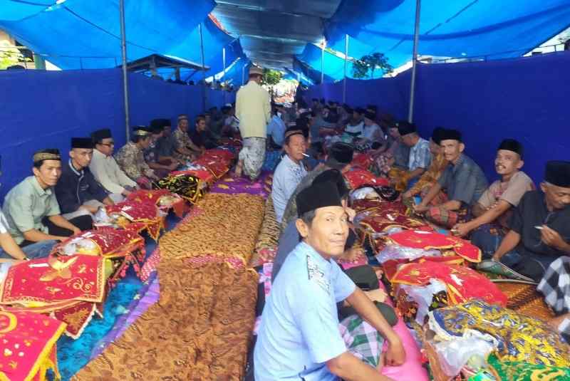 “Ngejalang Kubokh” Tradisi Yang Terjaga “Ngejalang Kubokh” Tradisi Yang Terjaga