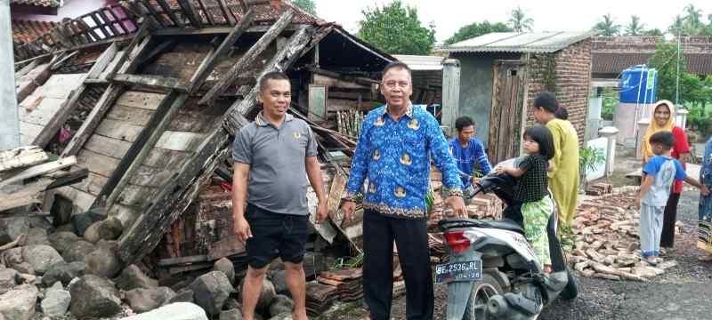 Iwan Marjuli: Kami Sudah Melakukan Evakuasi Rumah Warga Akibat Puting Beliung Iwan Marjuli: Kami Sudah Melakukan Evakuasi Rumah Warga Akibat Puting Beliung