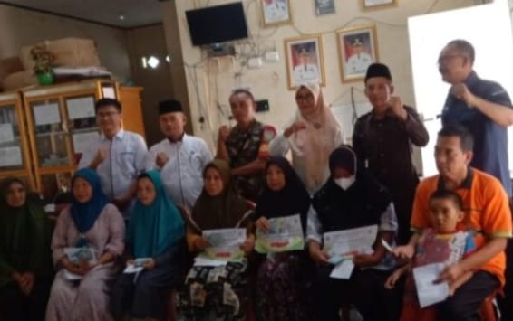 14 KPM Pekon Penengahan Terima BLT-DD Tahap Pertama 14 KPM Pekon Penengahan Terima BLT-DD Tahap Pertama