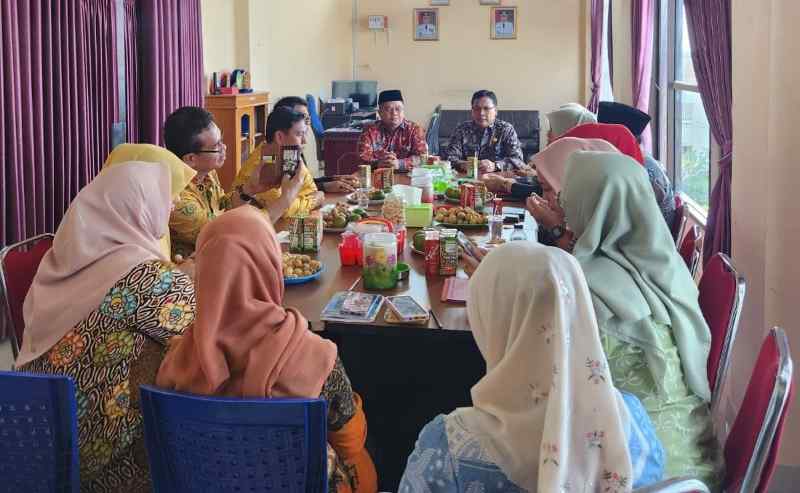 Kunjungan Kerja Kadiskes Provinsi ke Kabupaten Kaur Kunjungan Kerja Kadiskes Provinsi ke Kabupaten Kaur