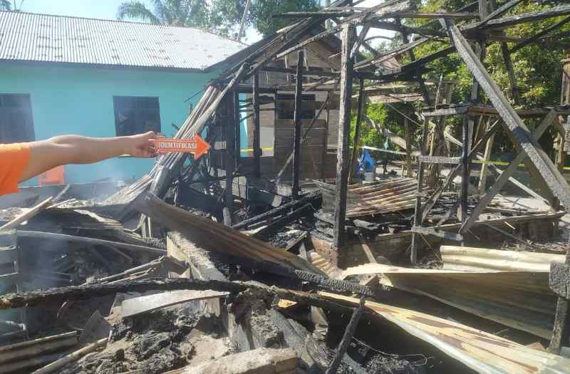 Polres Sergai Selidiki Kebakaran Rumah di Desa Pematang Guntung, Kerugian Material Rp 30 Juta Polres Sergai Selidiki Kebakaran Rumah di Desa Pematang Guntung, Kerugian Material Rp 30 Juta