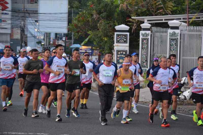 Bersama Masyarakat, Danrem 043/Gatam Ikuti BDL Run 10 K dan 5 K Bersama Masyarakat, Danrem 043/Gatam Ikuti BDL Run 10 K dan 5 K