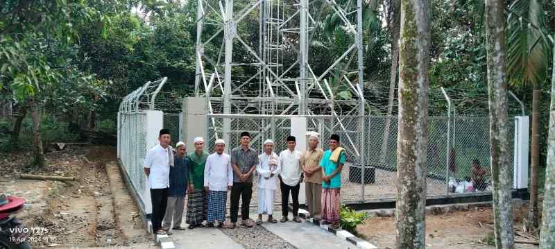 Tower Telkomsel On Air di 2 Desa Babat Supat, Warga Ucapkan Terima Kasih ke Pj Bupati Apriyadi Tower Telkomsel On Air di 2 Desa Babat Supat, Warga Ucapkan Terima Kasih ke Pj Bupati Apriyadi