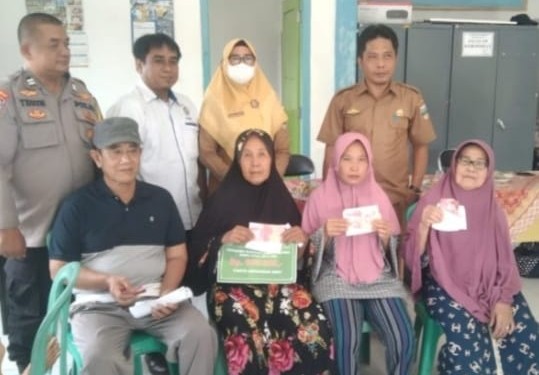 10 KPM Pekon Menyancang Terima BLT-DD Tahap Pertama 10 KPM Pekon Menyancang Terima BLT-DD Tahap Pertama