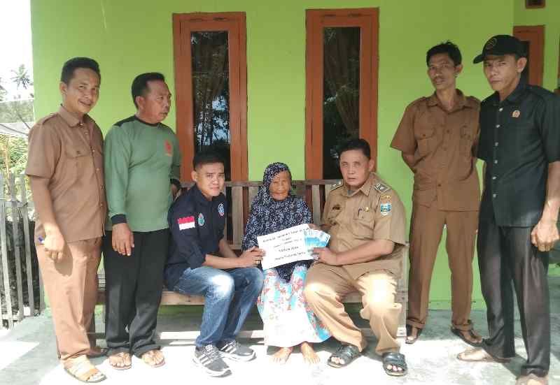 10 KPM Pekon Tanjung Setia Terima BLT-DD Tahap Pertama 10 KPM Pekon Tanjung Setia Terima BLT-DD Tahap Pertama