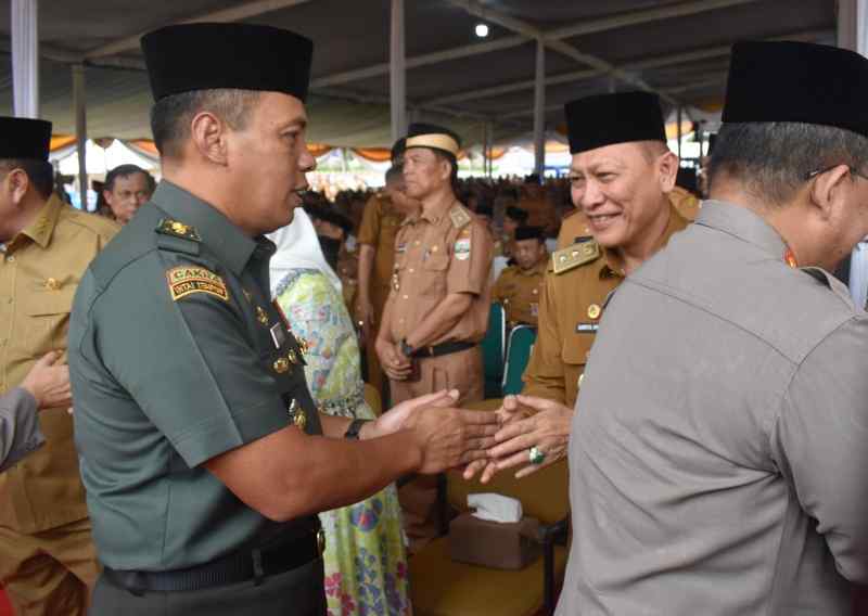 Kasrem 043/Gatam Hadiri Halal Bihalal Bersama Gubernur Lampung Kasrem 043/Gatam Hadiri Halal Bihalal Bersama Gubernur Lampung