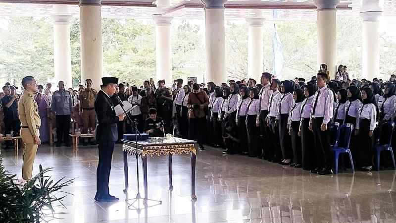 546 PPPK Formasi 2023, Resmi Dilantik Bupati Ogan Ilir Panca Wijaya Akbar 546 PPPK Formasi 2023, Resmi Dilantik Bupati Ogan Ilir Panca Wijaya Akbar