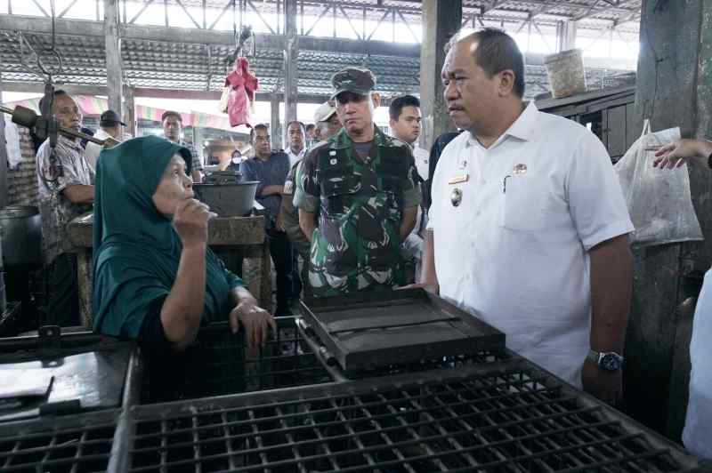 Pantau Kondisi Jelang Hari Raya Idul Fitri, Wabup Asahan Sidak Pasar Pantau Kondisi Jelang Hari Raya Idul Fitri, Wabup Asahan Sidak Pasar