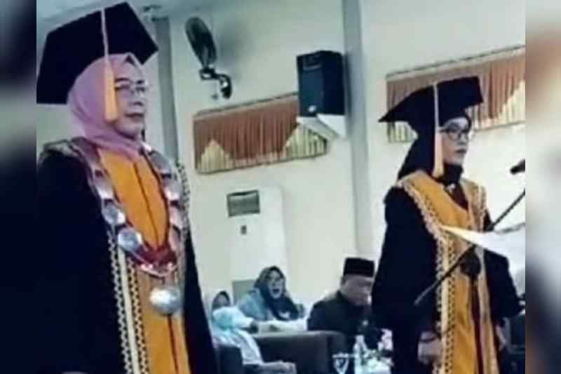 IAIN Metro Kukuhkan Dua Guru Besar Baru IAIN Metro Kukuhkan Dua Guru Besar Baru