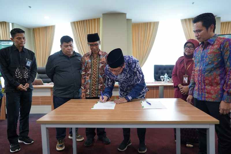 Tanda Tangani IAC, UIN Raden Intan Berkomitmen Wujudkan Good University Governance Tanda Tangani IAC, UIN Raden Intan Berkomitmen Wujudkan Good University Governance