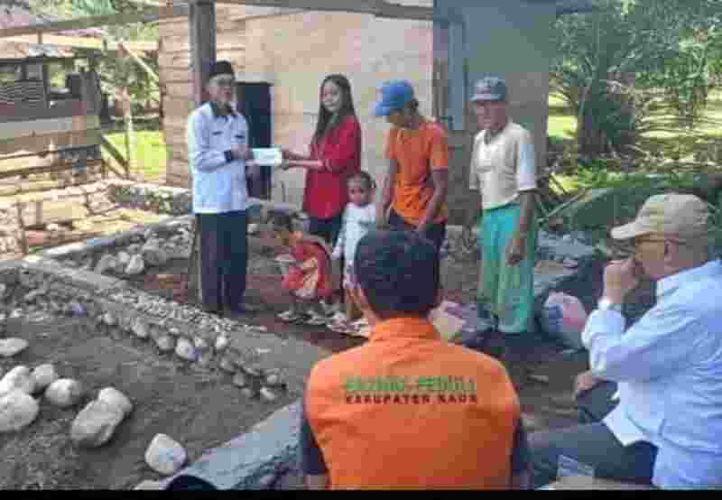Baznas Kabupaten Kaur Distribusikan Bantuan Bedah Rumah Baznas Kabupaten Kaur Distribusikan Bantuan Bedah Rumah