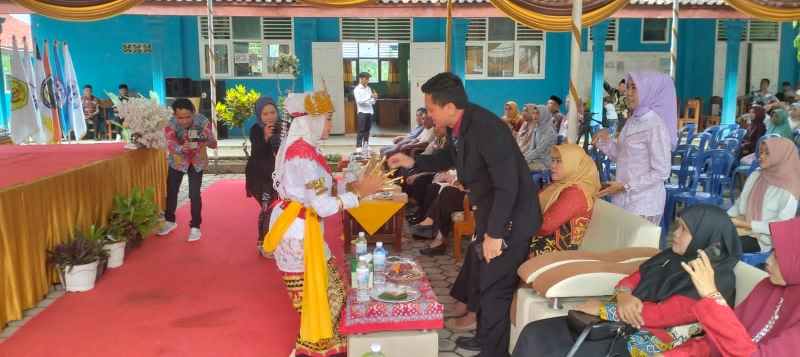 SMKN 1 Pugung Gelar Perpisahan Siswa-Siswi Kelas XII Tahun Ajaran 2023/2024 SMKN 1 Pugung Gelar Perpisahan Siswa-Siswi Kelas XII Tahun Ajaran 2023/2024