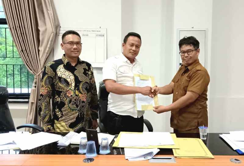 DPRD Pringsewu Gelar Uji Kepatutan dan Kelayakan Calon Dewan Pengawas LPPL DPRD Pringsewu Gelar Uji Kepatutan dan Kelayakan Calon Dewan Pengawas LPPL