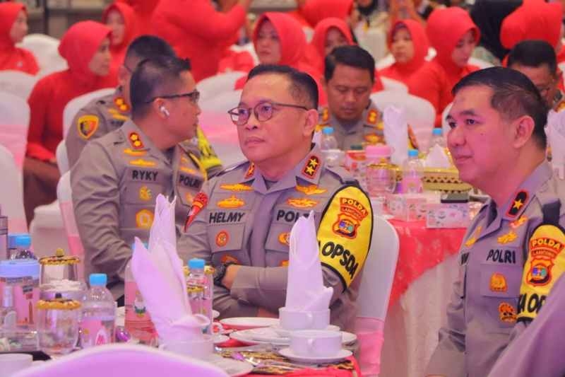 HUT ke-44 Yayasan Kemala Bhayangkari, Kapolda Lampung Fasilitasi Beasiswa Pendidikan HUT ke-44 Yayasan Kemala Bhayangkari, Kapolda Lampung Fasilitasi Beasiswa Pendidikan