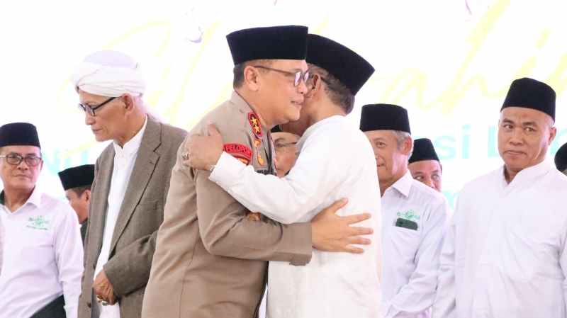 Halal Bihalal dan Pengajian Akbar NU Lampung di Ponpes Darul Memupuk tali Persaudaraan Halal Bihalal dan Pengajian Akbar NU Lampung di Ponpes Darul Memupuk tali Persaudaraan