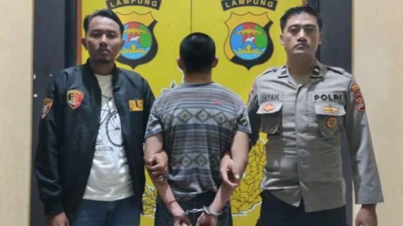 Polsek Wonosobo Tangkap 1 Pencuri Uang dan HP di Warung Kalisari, Rekannya DPO Polsek Wonosobo Tangkap 1 Pencuri Uang dan HP di Warung Kalisari, Rekannya DPO