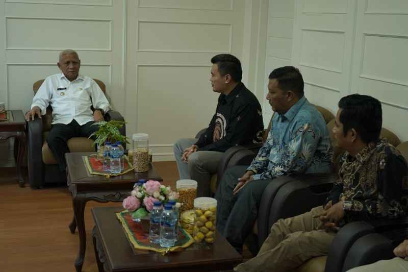 Bupati Surya Terima Audiensi KPU Kabupaten Asahan Bupati Surya Terima Audiensi KPU Kabupaten Asahan