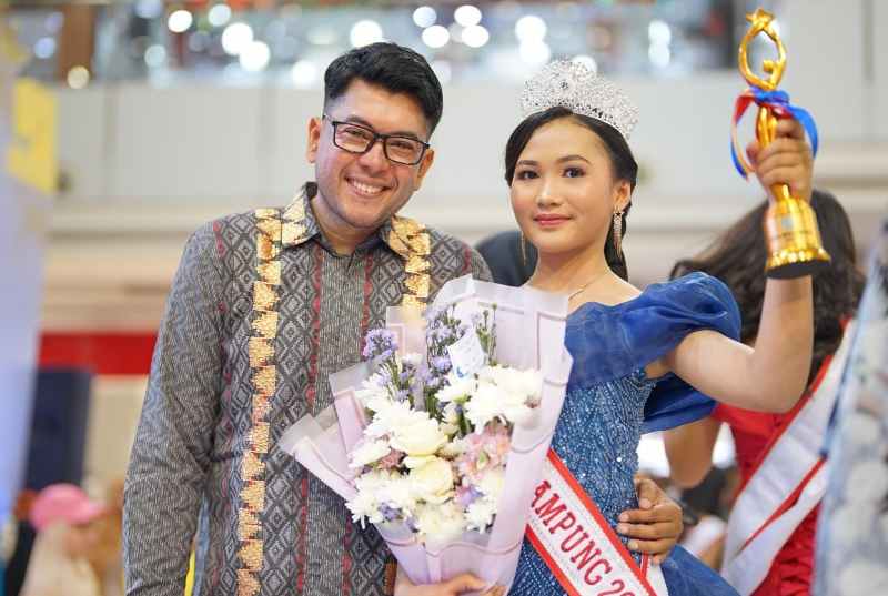 Adinda Disa Aurellia sebagai Puteri Anak Lampung 2024 Adinda Disa Aurellia sebagai Puteri Anak Lampung 2024