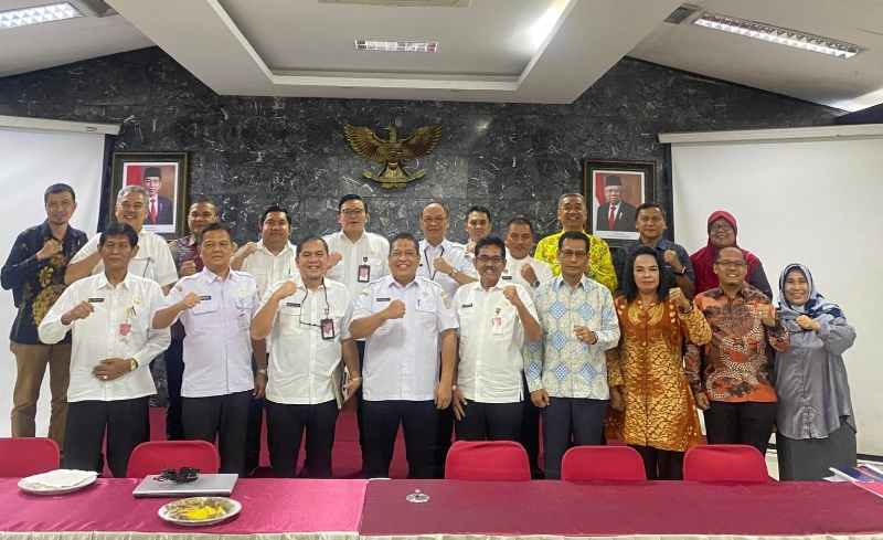 Pj. Wali Kota Tebing Tinggi Evaluasi Kinerja Triwulan IV Fokus pada 10 Indikator Utama Pj. Wali Kota Tebing Tinggi Evaluasi Kinerja Triwulan IV Fokus pada 10 Indikator Utama