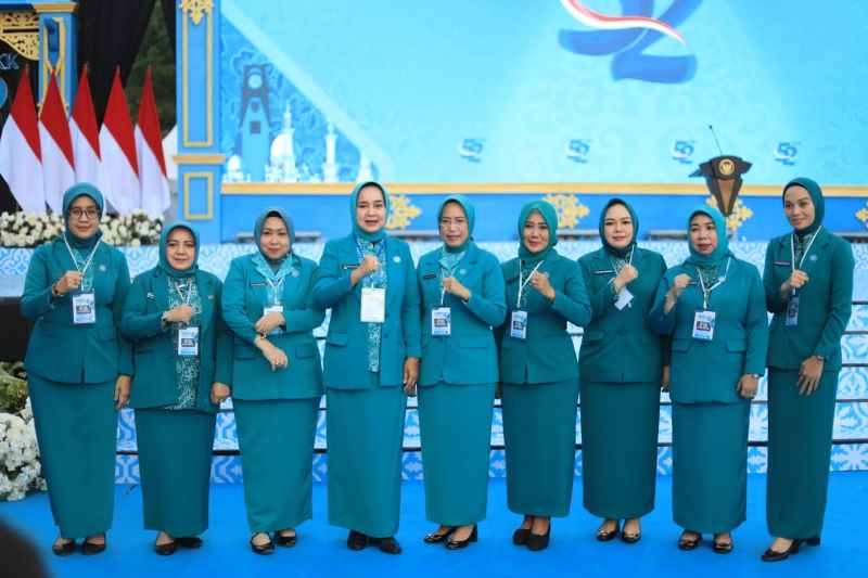 Ibu Riana Sari Hadiri Puncak Peringatan HKG PKK ke-52 dan Jambore Nasional Kader PKK se-Indonesia Ibu Riana Sari Hadiri Puncak Peringatan HKG PKK ke-52 dan Jambore Nasional Kader PKK se-Indonesia