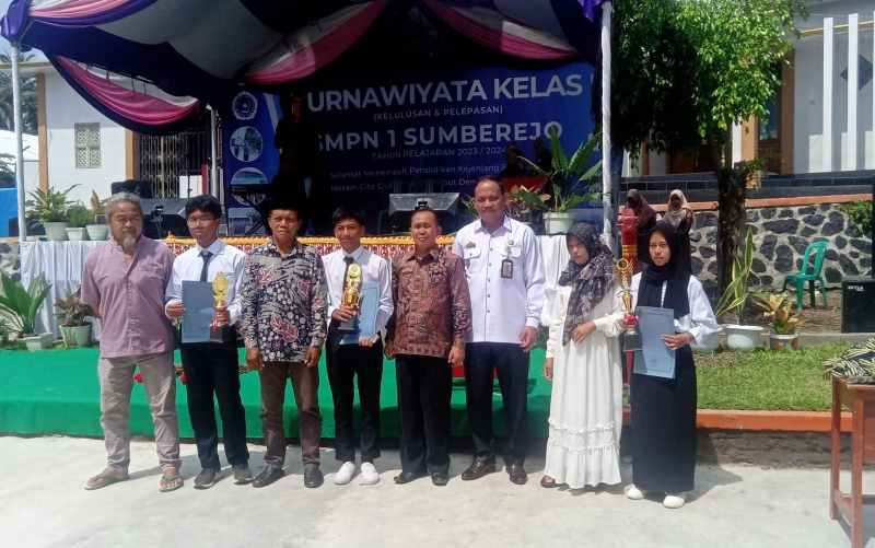 Pelepasan & Perpisahan Siswa SMPN 1 Sumberejo Kabupaten Tanggamus TA 2023-2024 Pelepasan & Perpisahan Siswa SMPN 1 Sumberejo Kabupaten Tanggamus TA 2023-2024