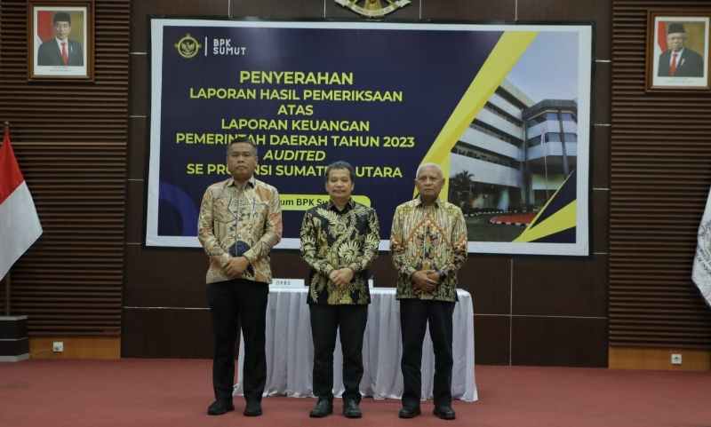 Pertahankan Opini WTP 7 Kali, Laporan Hasil Pemeriksaan LKPD 2023 Diterima Bupati Pertahankan Opini WTP 7 Kali, Laporan Hasil Pemeriksaan LKPD 2023 Diterima Bupati