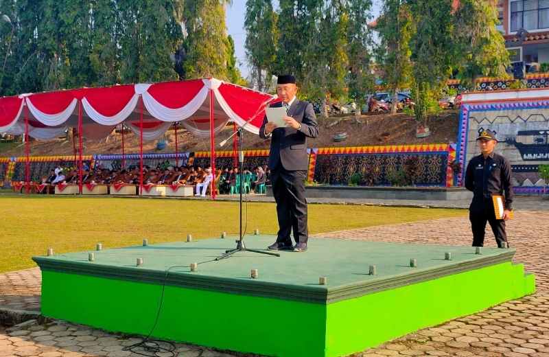 PJ Bupati Mulyadi Irsan Menjadi Inspektur Upacara Peringatan Harkitnas Ke-116 PJ Bupati Mulyadi Irsan Menjadi Inspektur Upacara Peringatan Harkitnas Ke-116