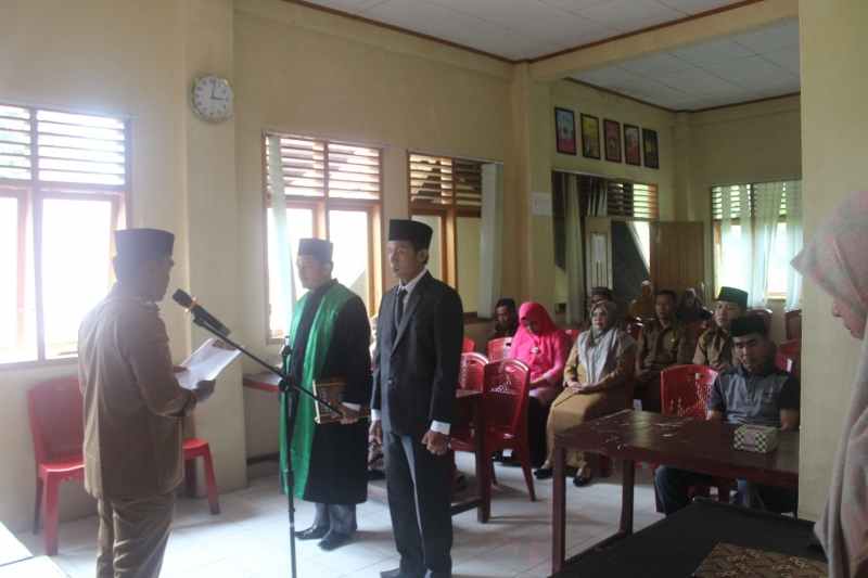 Lakukan Penyegaran, Wali Didi Lantik Yoni Asra Menjadi Sekna Panti Selatan Lakukan Penyegaran, Wali Didi Lantik Yoni Asra Menjadi Sekna Panti Selatan