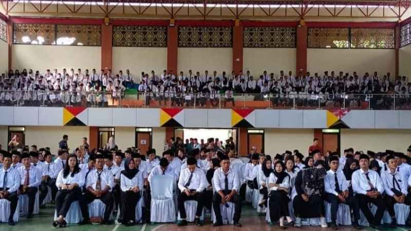 Ketua KPU Tanggamus Lantik 906 Anggota PPS untuk Sukseskan Pemilukada Serentak 2024 Ketua KPU Tanggamus Lantik 906 Anggota PPS untuk Sukseskan Pemilukada Serentak 2024