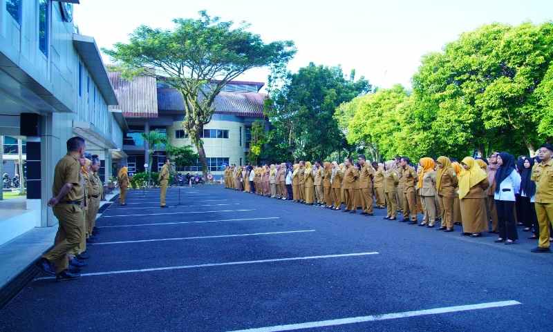Pastikan Layanan Berjalan Baik, Pj Bupati Sandi Kunjungi Kantor Dinas Koperasi dan UMKM Pastikan Layanan Berjalan Baik, Pj Bupati Sandi Kunjungi Kantor Dinas Koperasi dan UMKM