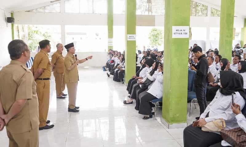 Jelang Pelantikan, Sekda Apriyadi Semangati Calon Pegawai PPPK Jelang Pelantikan, Sekda Apriyadi Semangati Calon Pegawai PPPK