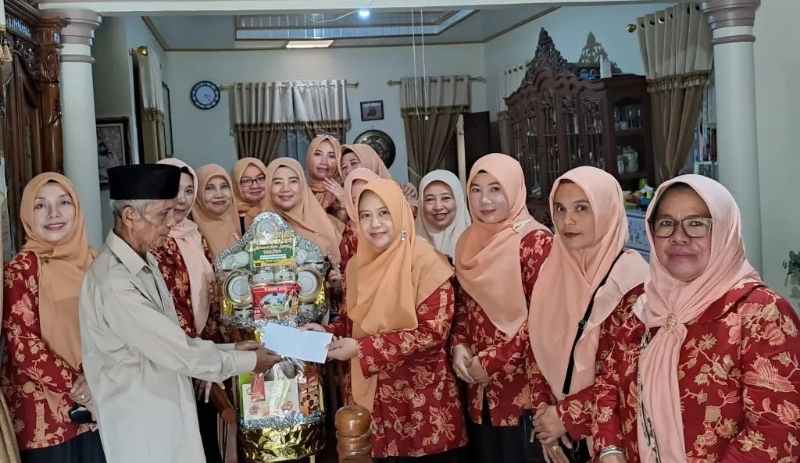 DWP UIN Raden Intan Lampung Berbagi Kebahagiaan di Bulan Ramadhan DWP UIN Raden Intan Lampung Berbagi Kebahagiaan di Bulan Ramadhan