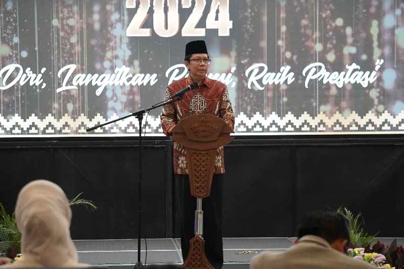 Malam Grand Final Pemilihan Duta Raden Intan 2024, Rektor Beri Pesan Penting Malam Grand Final Pemilihan Duta Raden Intan 2024, Rektor Beri Pesan Penting