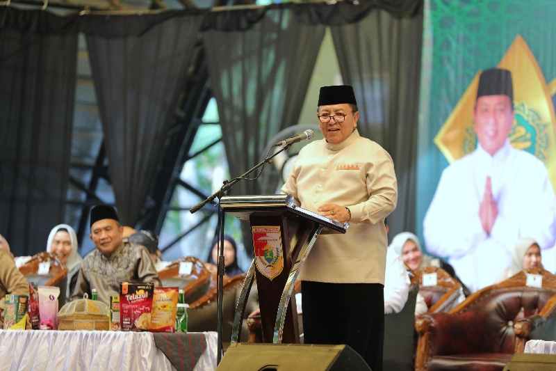 Hadiri Pengajian Akbar, Gubernur Arinal Ajak Tingkatkan Keimanan dan Ketakwaan kepada Allah SWT Hadiri Pengajian Akbar, Gubernur Arinal Ajak Tingkatkan Keimanan dan Ketakwaan kepada Allah SWT