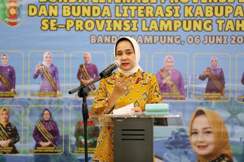 Bunda Literasi Riana Sari Arinal Buka Rakor se-Provinsi Lampung Tahun 2024 Bunda Literasi Riana Sari Arinal Buka Rakor se-Provinsi Lampung Tahun 2024