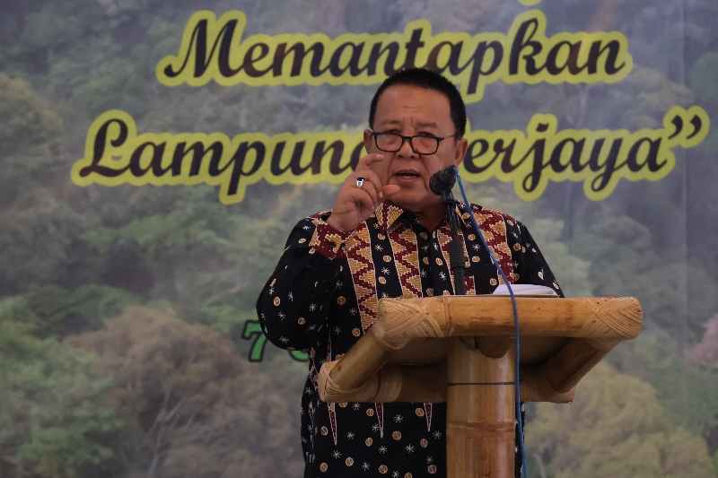 Gubernur Arinal Djunaidi Buka Kegiatan Pembinaan Kelompok Tani Hutan Gubernur Arinal Djunaidi Buka Kegiatan Pembinaan Kelompok Tani Hutan