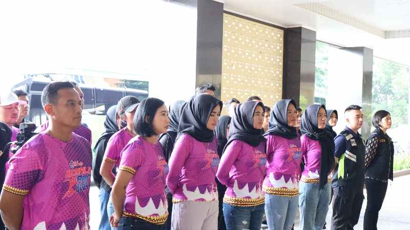 Kapolda Irjen Pol Helmy Santika Lepas Keberangkatan Peserta Kemala Run 2024 Kapolda Irjen Pol Helmy Santika Lepas Keberangkatan Peserta Kemala Run 2024