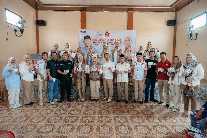 DPD Partai Gerindra Kunjungi Warga Terdampak Banjir dan Tanah Longsor di Tanggamus DPD Partai Gerindra Kunjungi Warga Terdampak Banjir dan Tanah Longsor di Tanggamus