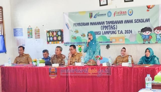 Septi Heri Agusnaeni Hadiri Kegiatan PMTAS Di SDN 11 Krui Septi Heri Agusnaeni Hadiri Kegiatan PMTAS Di SDN 11 Krui